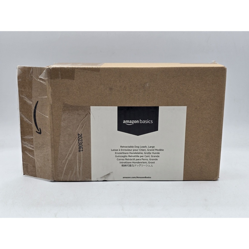 BRAND NEW Amazon Basics Large Retractable Reflective Threaded Dog Leash - Picture 6 of 6